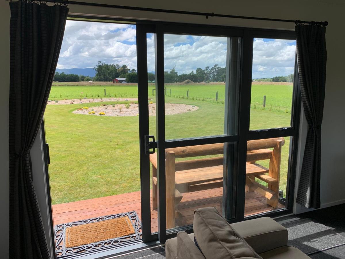 Oxford - Under The Mountains 1-Bedroom Guesthouse Burnt Hill Extérieur photo